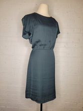 Load image into Gallery viewer, M/8 - Emerald Slip/Satin Dress
