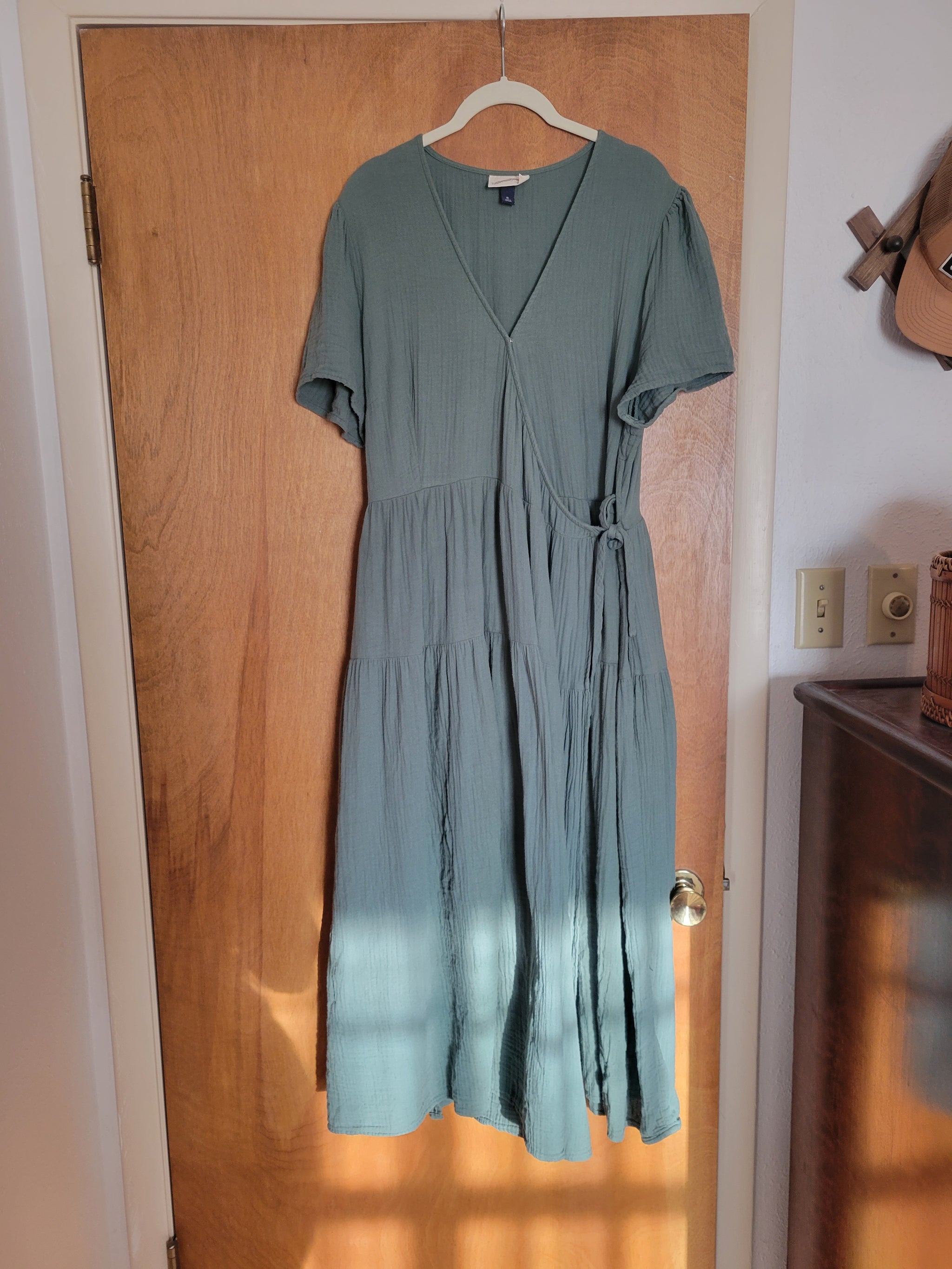 XL - Universal Thread Midi Wrap Dress thirdsisterthrift XL - Universal Thread Midi Wrap Dress thirdsisterthrift