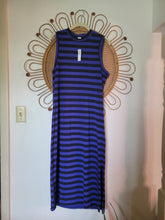 Load image into Gallery viewer, L - Old Navy Striped Midi
