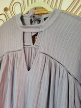 Load image into Gallery viewer, 1X - Jessica Simpson Blouse
