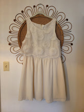 Load image into Gallery viewer, L - Kensie Daisy Dress

