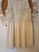 Load image into Gallery viewer, L - Kensie Daisy Dress
