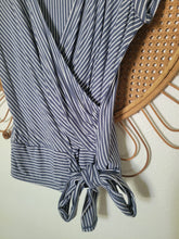 Load image into Gallery viewer, L - Vince Camuto Blue Wrap Top
