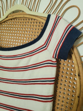 Load image into Gallery viewer, M - American Eagle Off the Shoulder Crop Top
