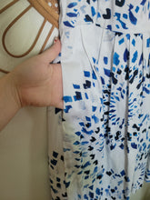 Load image into Gallery viewer, 10 - White House Black Market Dress
