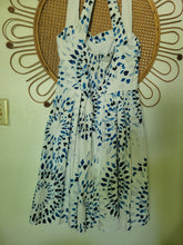 Load image into Gallery viewer, 10 - White House Black Market Dress
