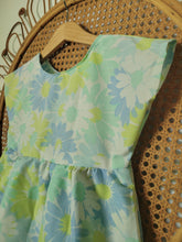 Load image into Gallery viewer, Big - Mini Florence in green floral
