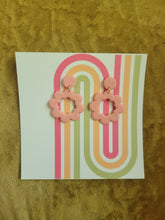 Load image into Gallery viewer, Abi Be Made Earring - Small Pop Flower

