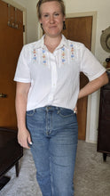 Load image into Gallery viewer, Alfred Dunner seashell shirt
