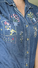 Load image into Gallery viewer, Bobbie Brooks embroidered floral shirt

