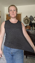 Load image into Gallery viewer, Chicos tank
