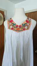 Load image into Gallery viewer, S - Anthropologie embroidered blouse
