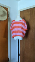 Load image into Gallery viewer, S - H&amp;M orange and pink oversized tee
