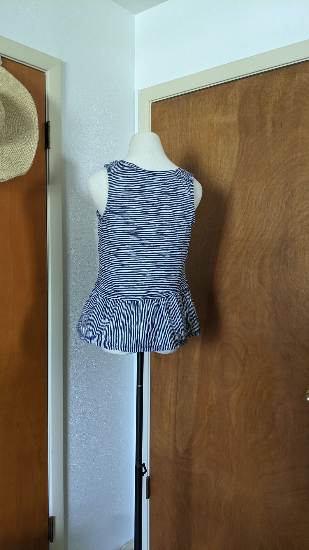 S - Old Navy peplum tank