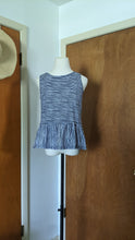 Load image into Gallery viewer, S - Old Navy peplum tank
