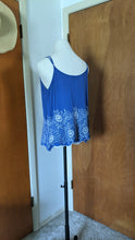 Load image into Gallery viewer, S - Kindle floral cami
