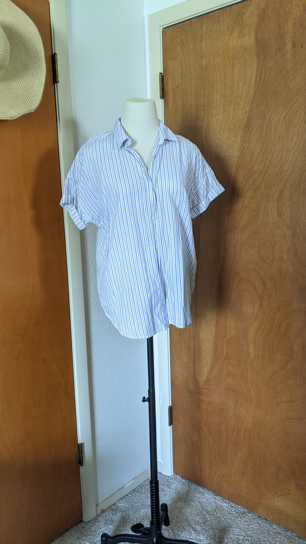 M - Levi's button down