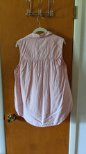 Load image into Gallery viewer, L - Time and Tru pink tank

