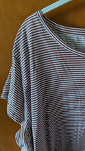 Load image into Gallery viewer, XXL - H&amp;M rust stripe tee
