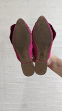 Load image into Gallery viewer, 6.5 - Fuchsia Bow slides
