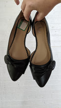 Load image into Gallery viewer, 7 - Black Bow Flats
