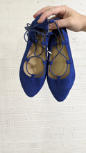 Load image into Gallery viewer, 7 - Blue Strapy Flats

