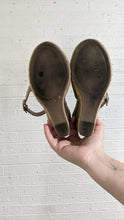 Load image into Gallery viewer, 7 - Merona Wedges
