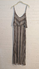 Load image into Gallery viewer, S - maxi dress
