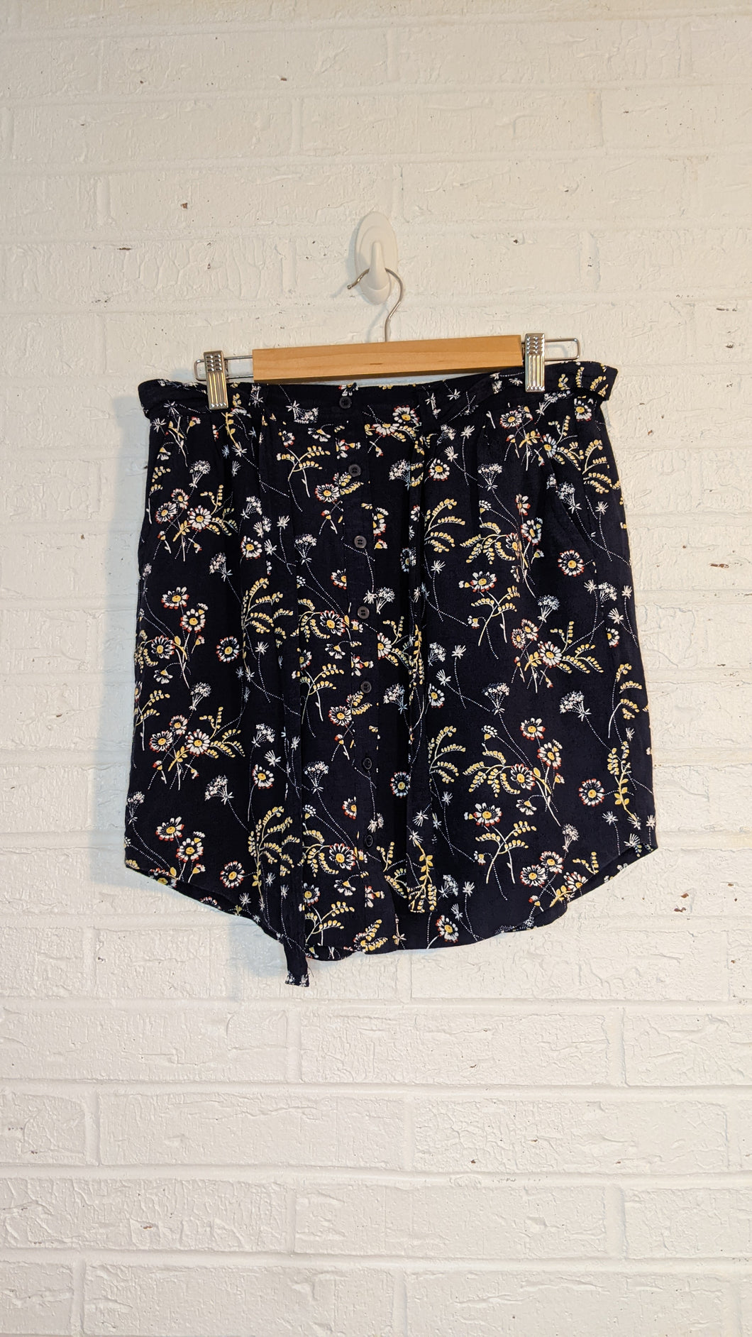 MP - Loft floral navy skirt
