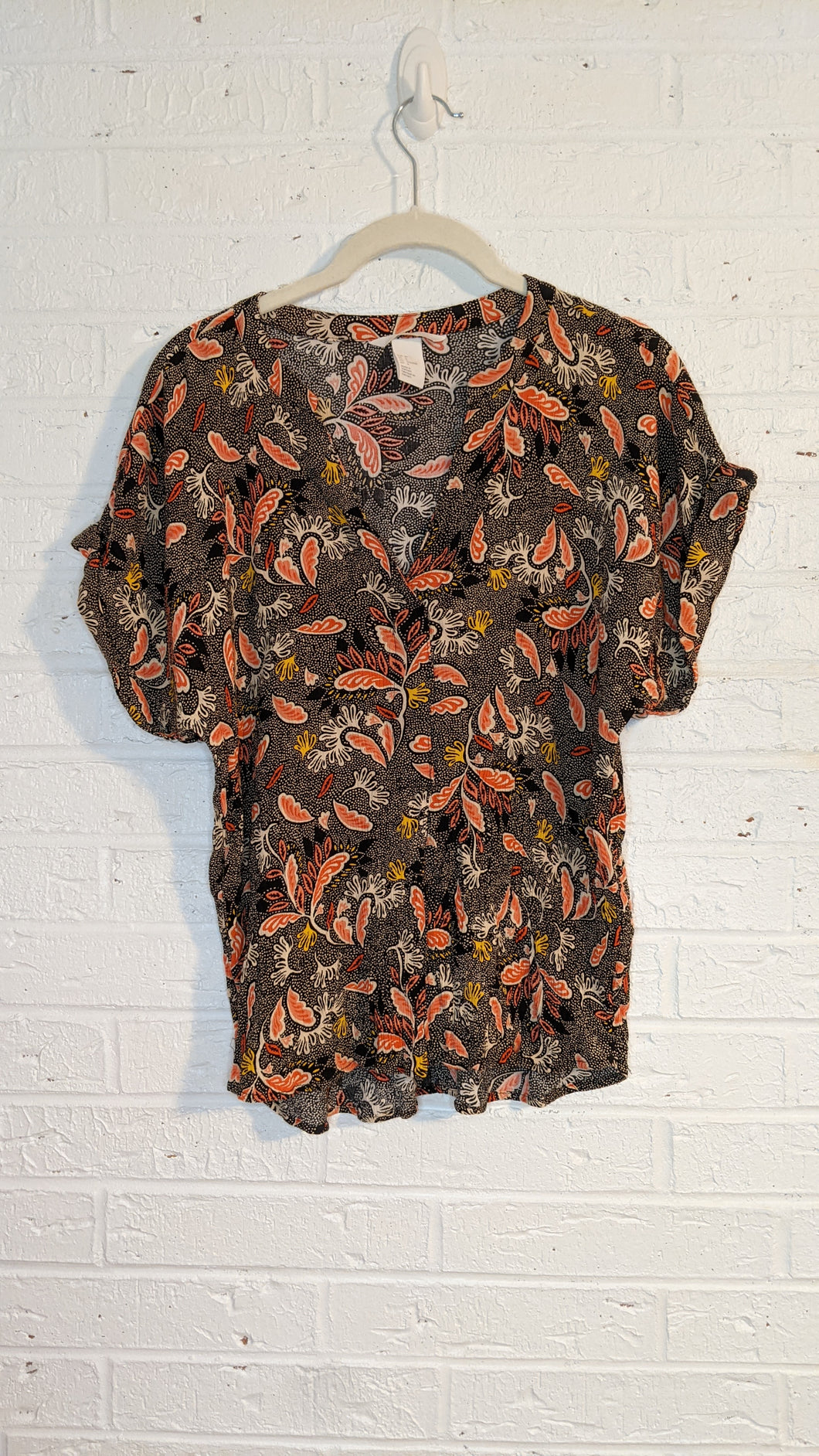 S - H&M black and orange funky top