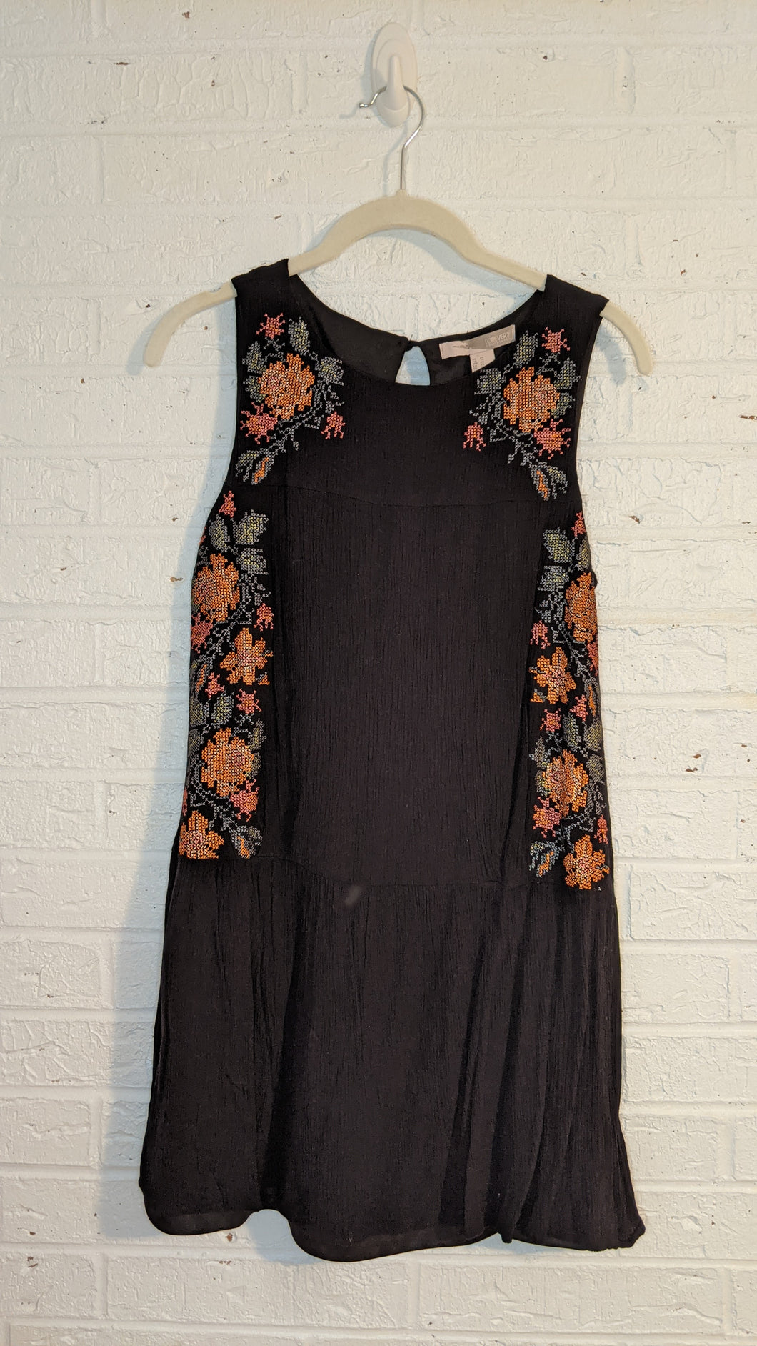 XS - forever 21 cross stitch tunic