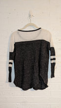 Load image into Gallery viewer, XS - Madewell baseball top
