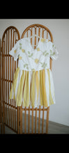 Load image into Gallery viewer, XS - Yellow Rose Florence
